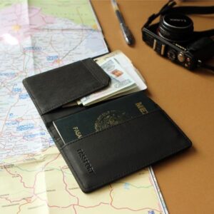 Porta pasaporte en curpiel 