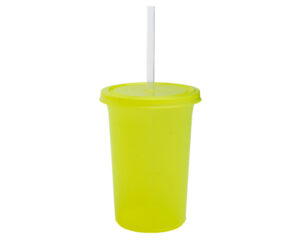 vasos plásticos con tapa y popote amarillo