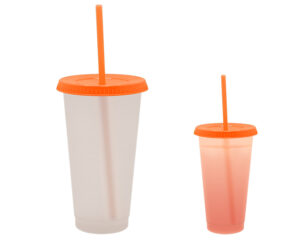 Vasos de plástico que cambian de color naranja